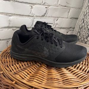 Nike Downshifter 7 Sneakers